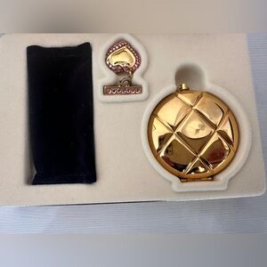 Estée Lauder Vintage Lucidity Translucent Pressed Powder Pink Ribbon compact